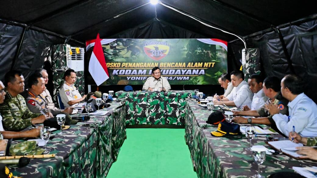 Presiden Prabowo tinjau langsung penanganan dampak gempa di Nagekeo, NTT